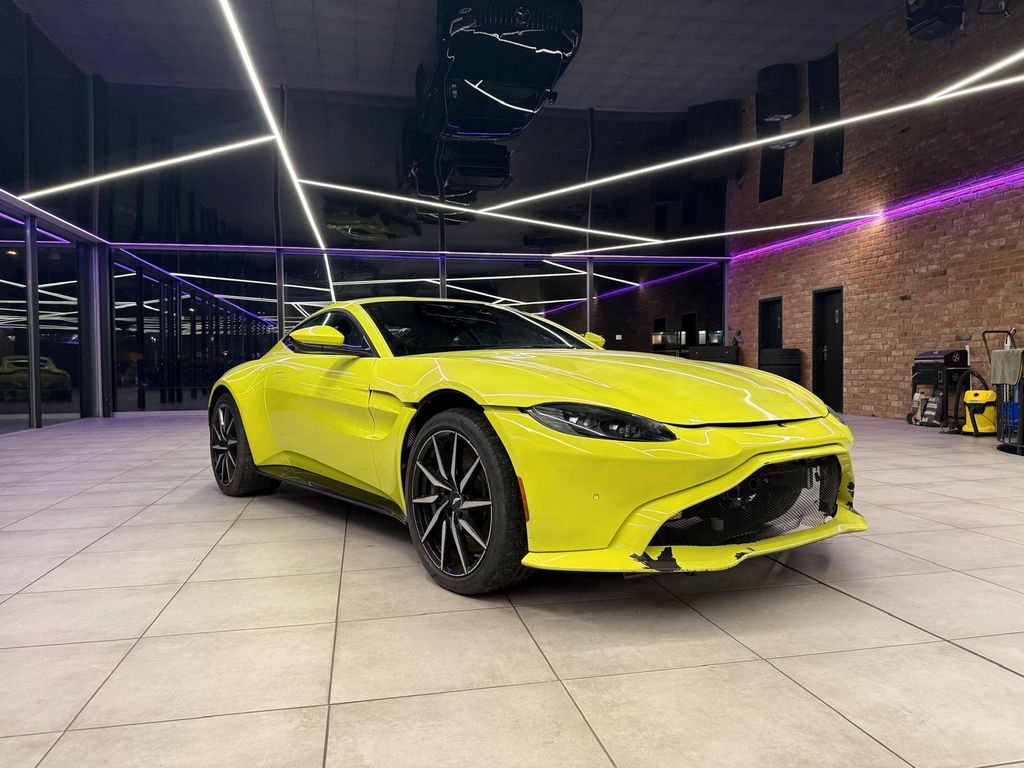 Aston Martin V8 Vantage 2020