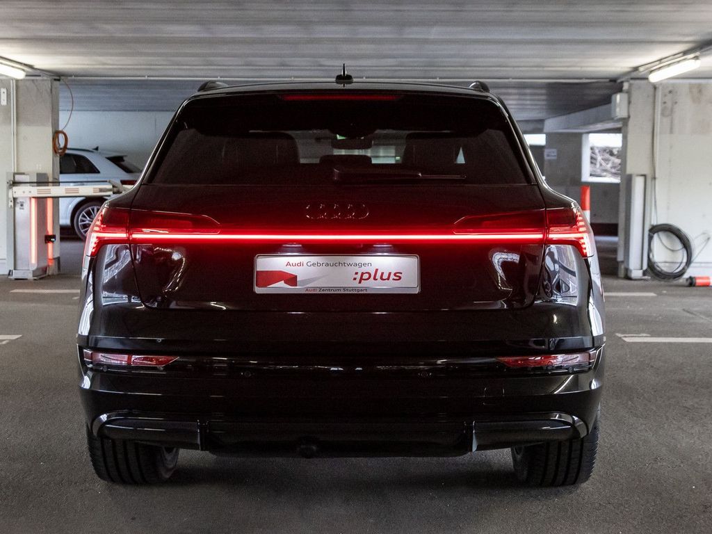 Audi e-tron 2023