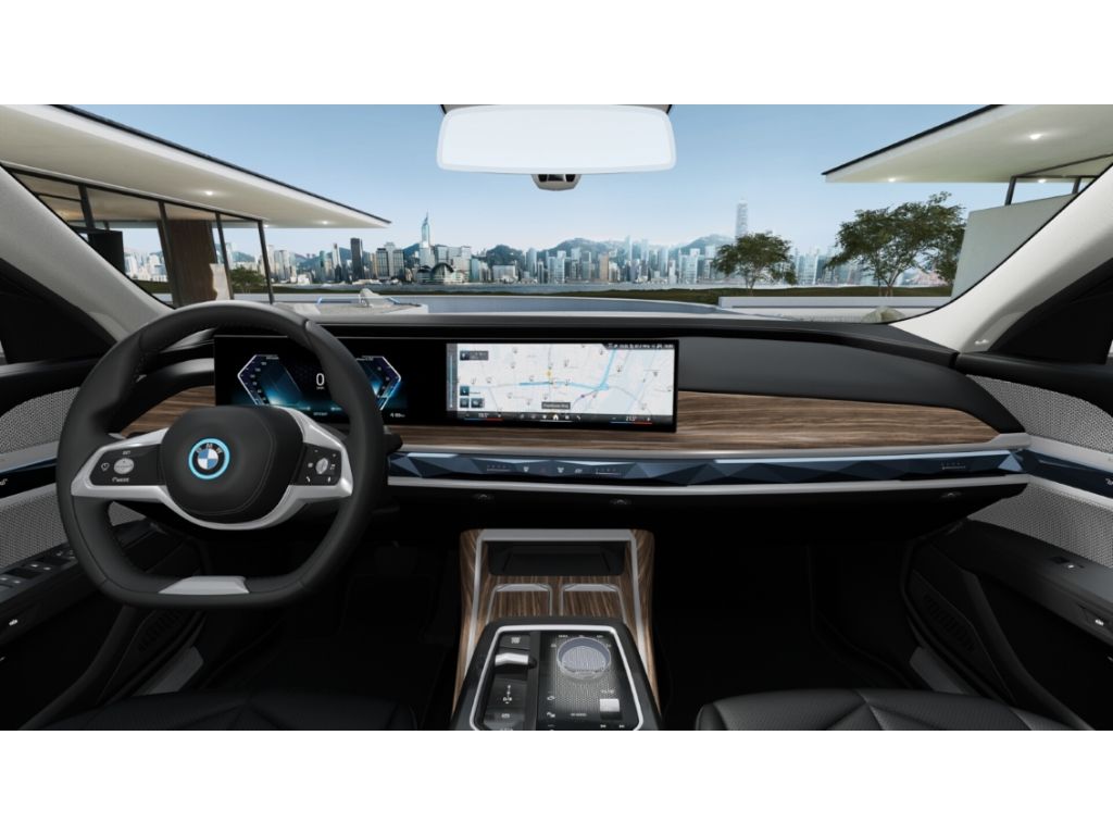 BMW i7