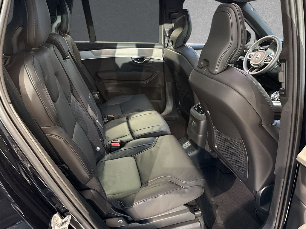 Volvo XC90 2025