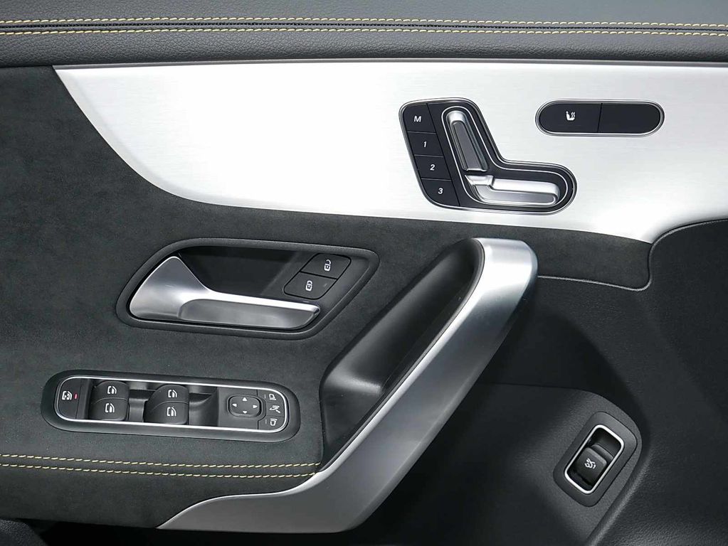 Mercedes-Benz CLA 45 AMG 2024