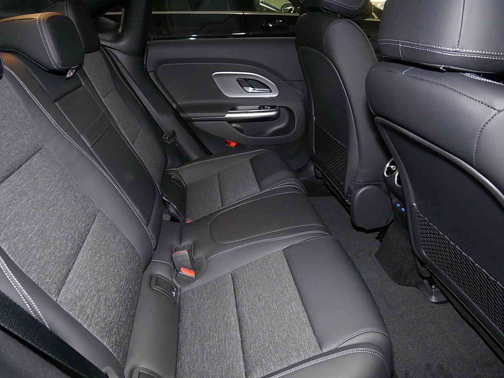 Mercedes-Benz CLA 250 2026