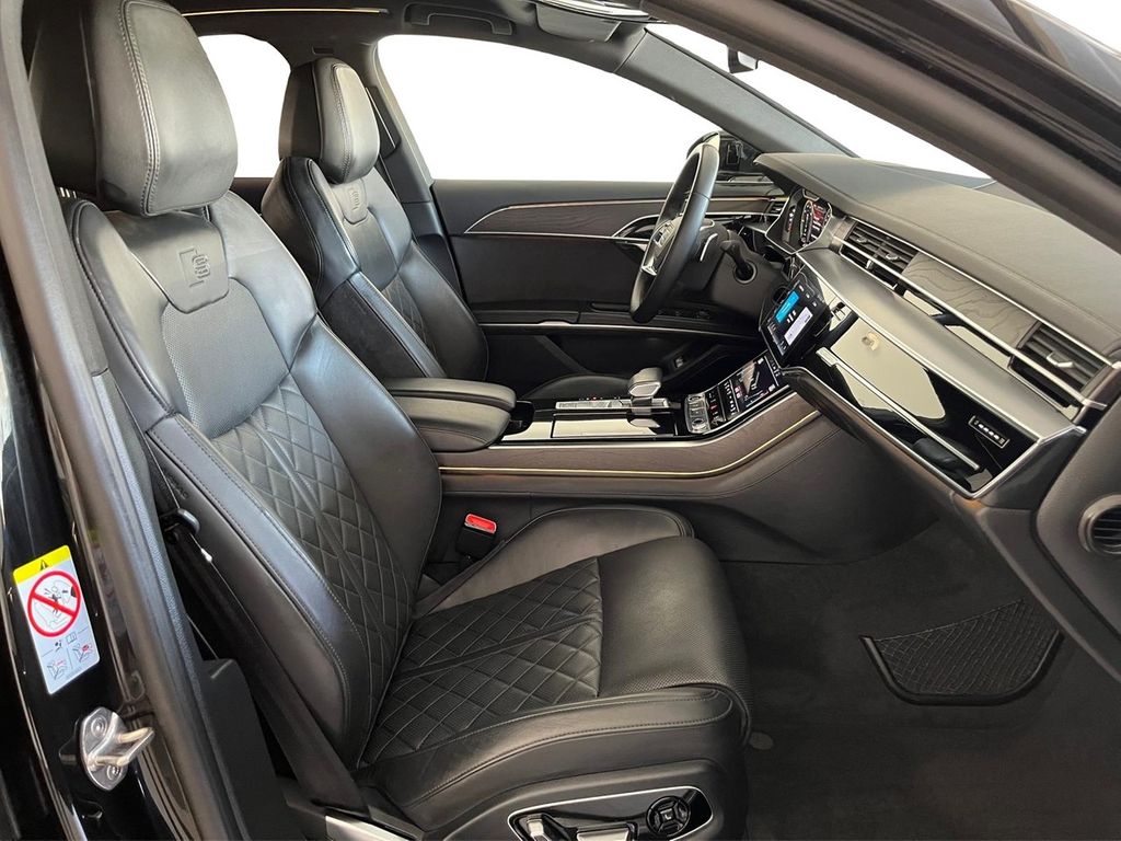 Audi A8 2021