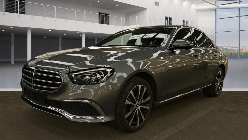 Mercedes-Benz E 300 2022