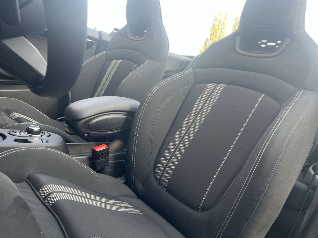 MINI John Cooper Works Cabrio 2022