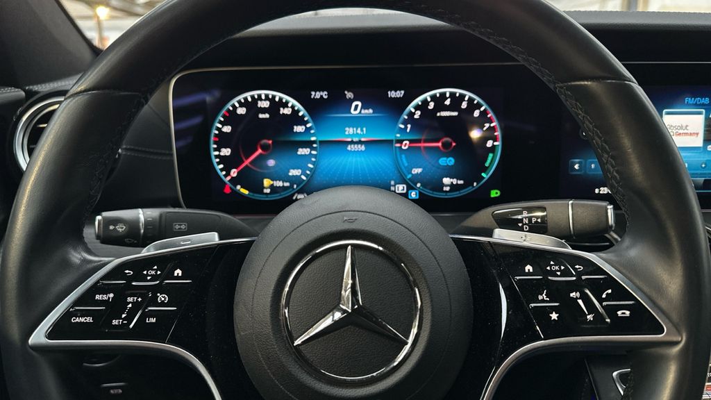 Mercedes-Benz E 300 2022