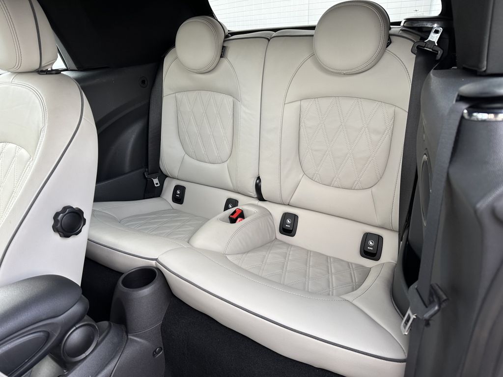 MINI John Cooper Works Cabrio 2022