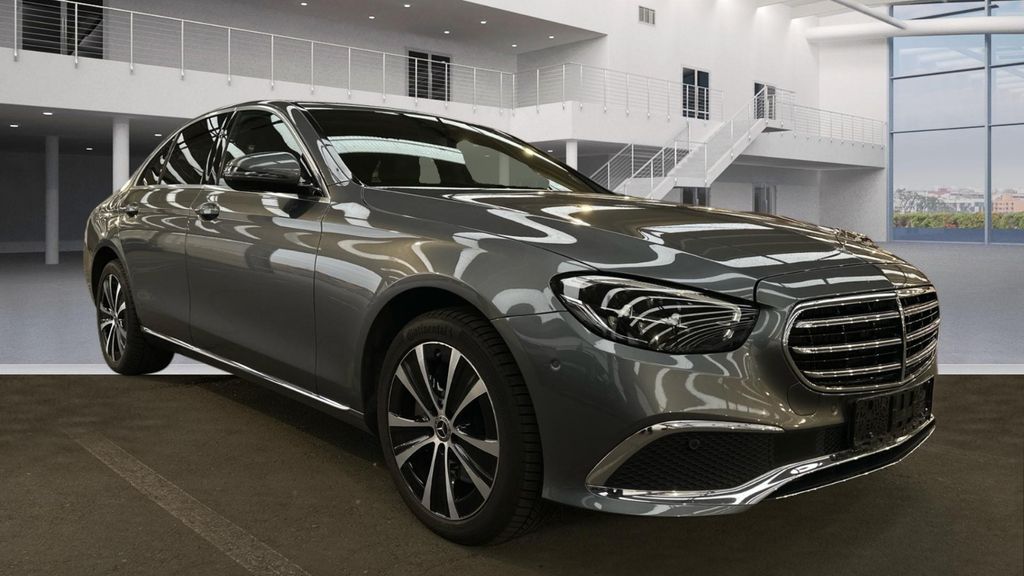 Mercedes-Benz E 300 2022