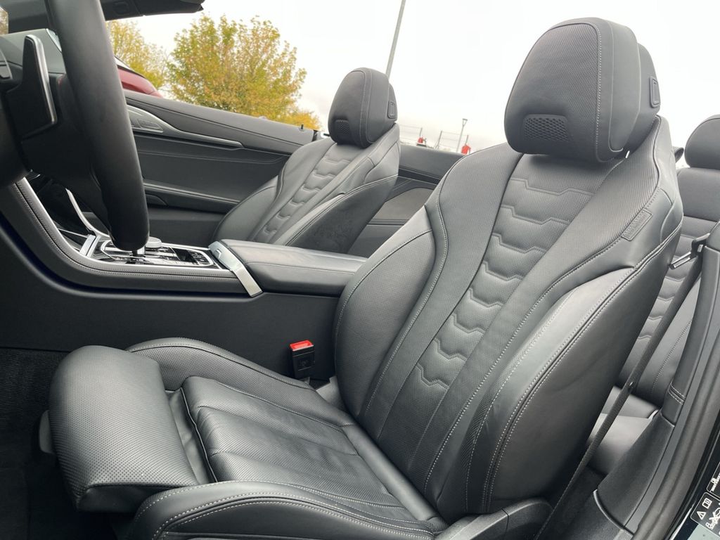 BMW M850 2025
