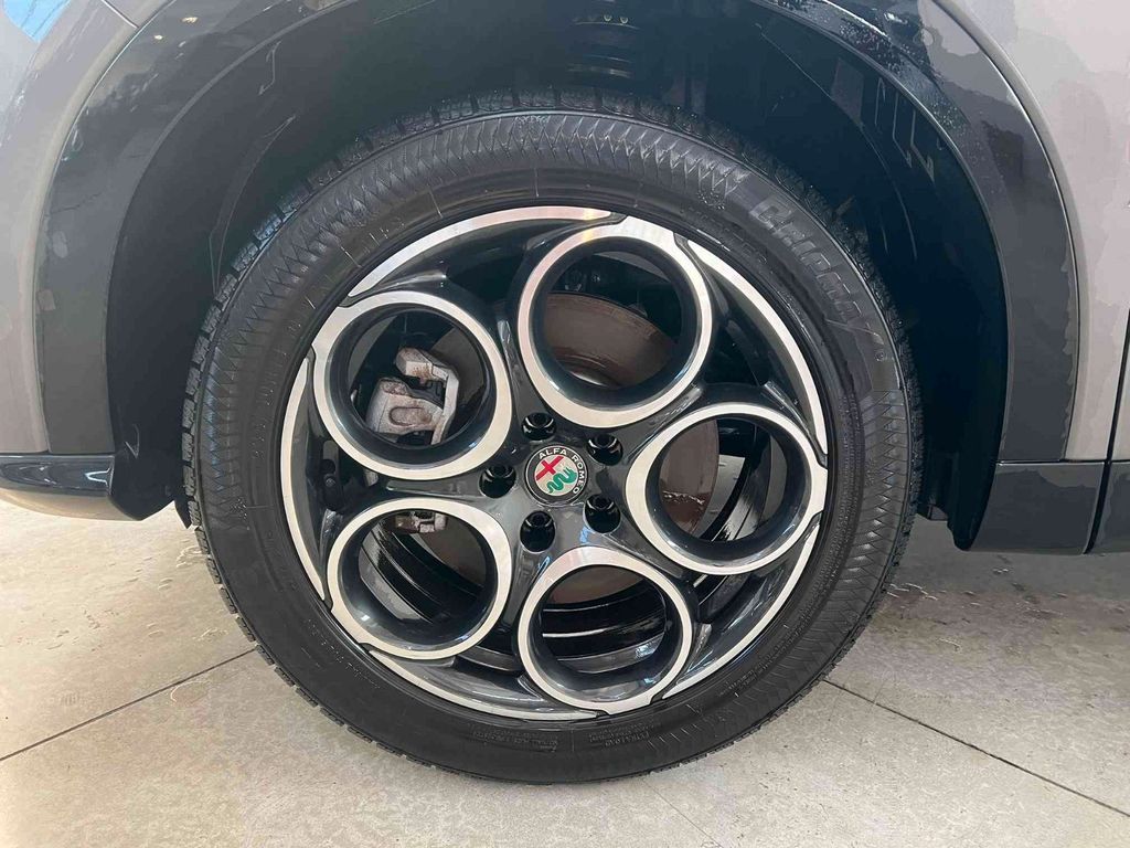 Alfa Romeo Tonale 2023