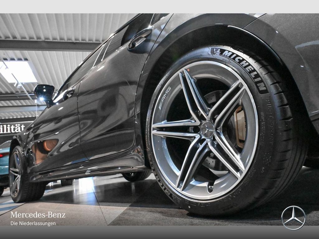 Mercedes-Benz AMG GT 2024