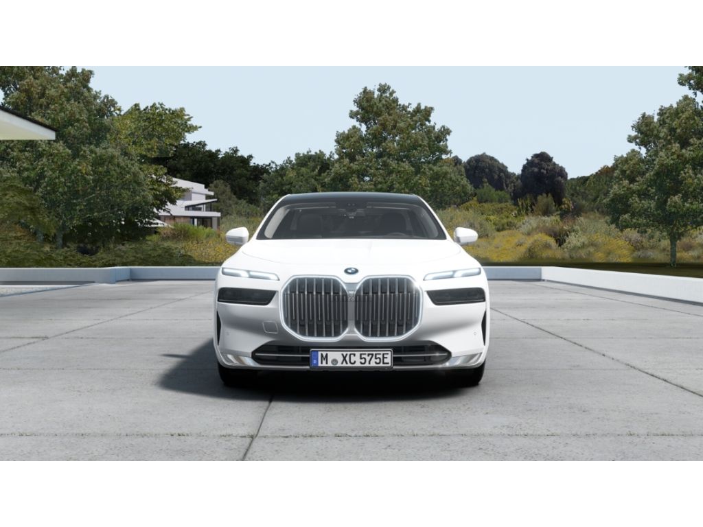 BMW i7