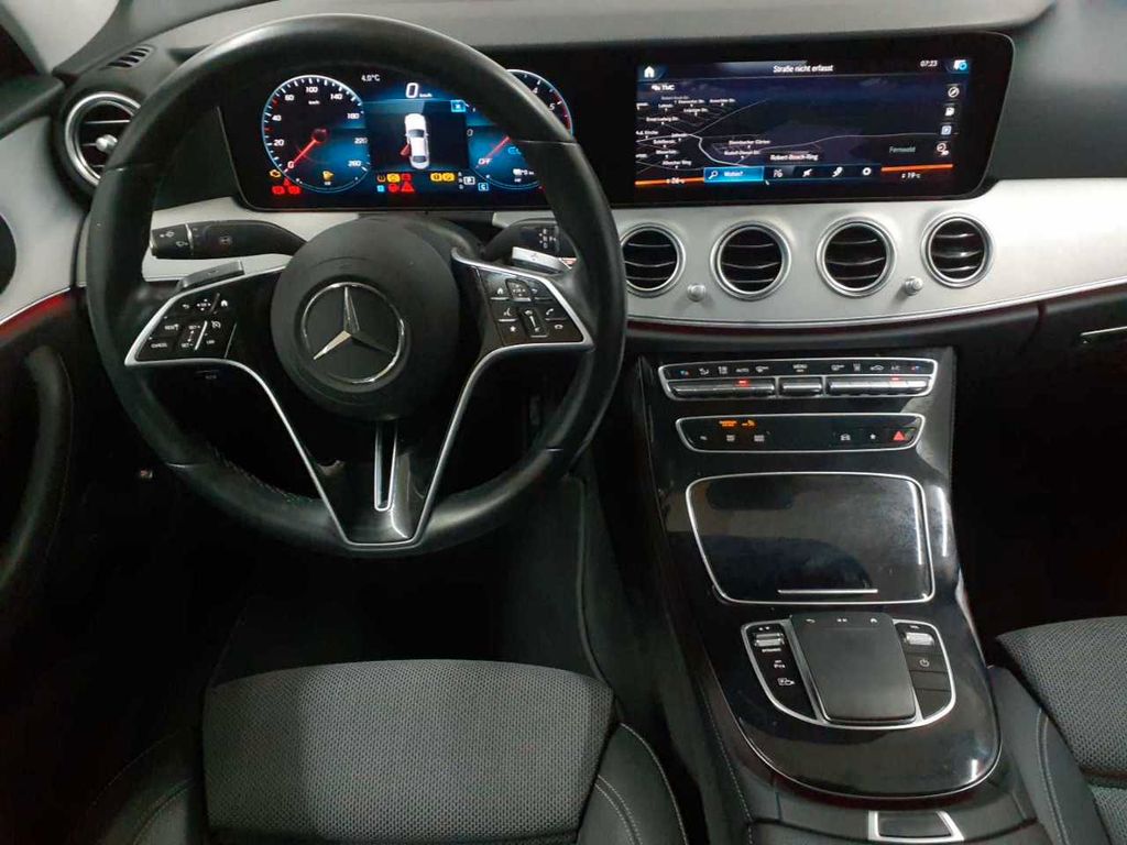 Mercedes-Benz E 300 2021