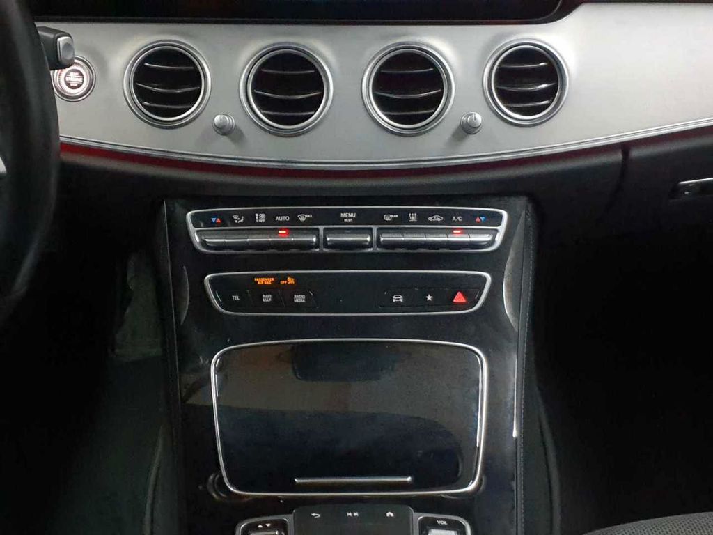 Mercedes-Benz E 300 2021