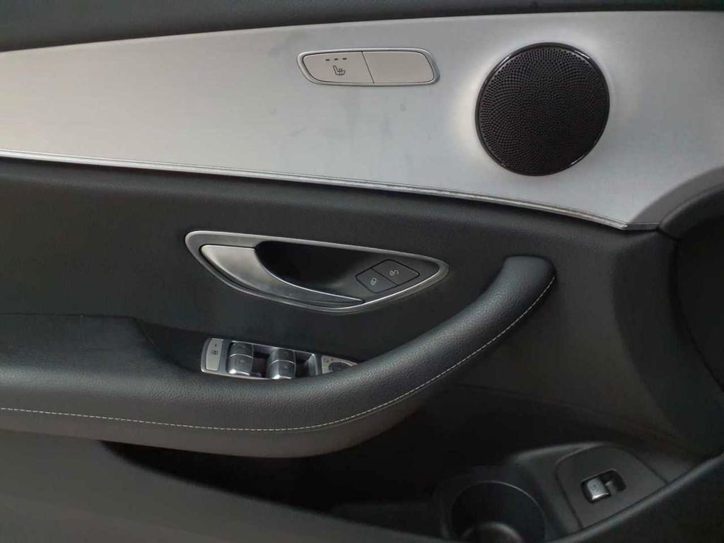 Mercedes-Benz E 300 2021