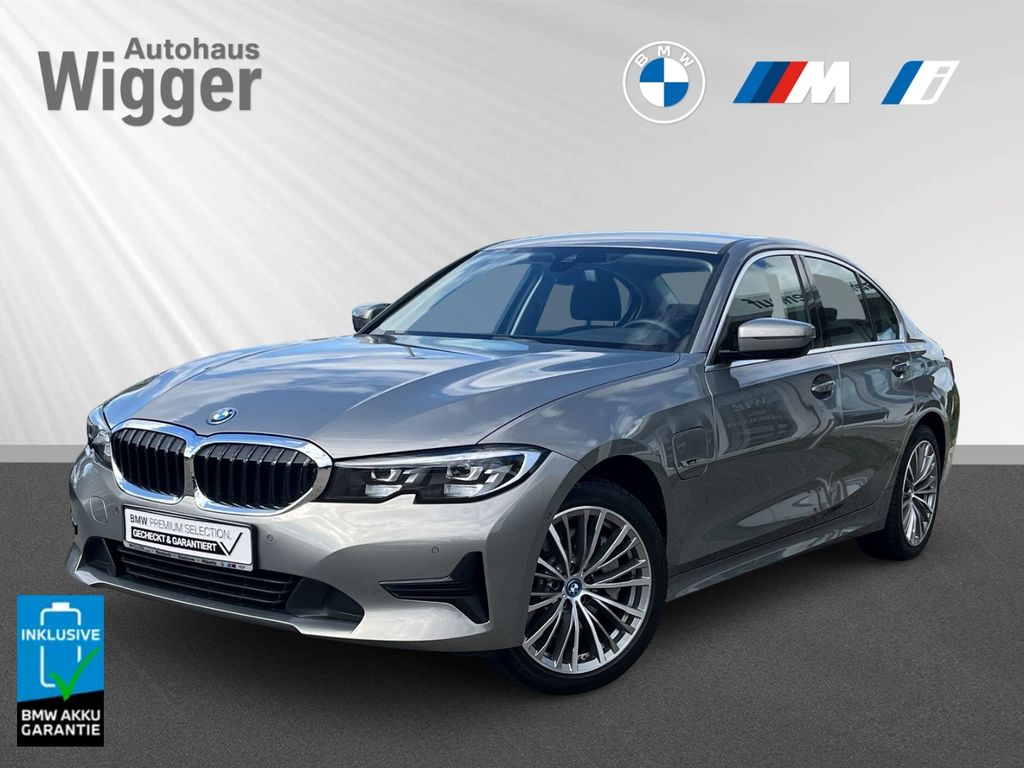 BMW 330 2022