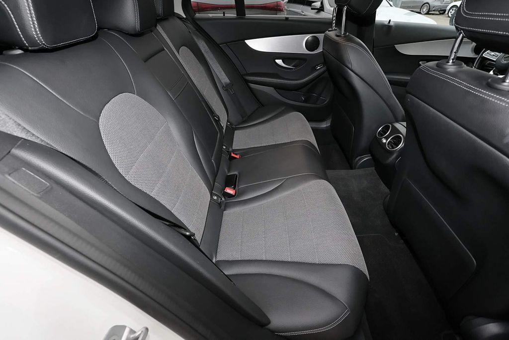 Mercedes-Benz C 300 2020