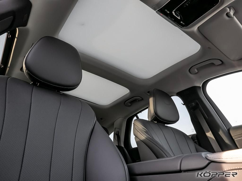 Mercedes-Benz E 300 2025