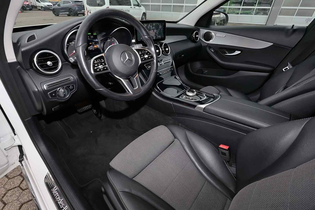 Mercedes-Benz C 300 2020