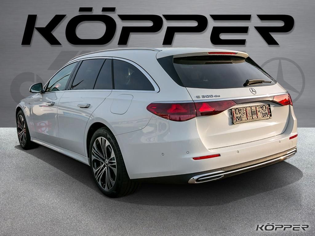 Mercedes-Benz E 300 2025