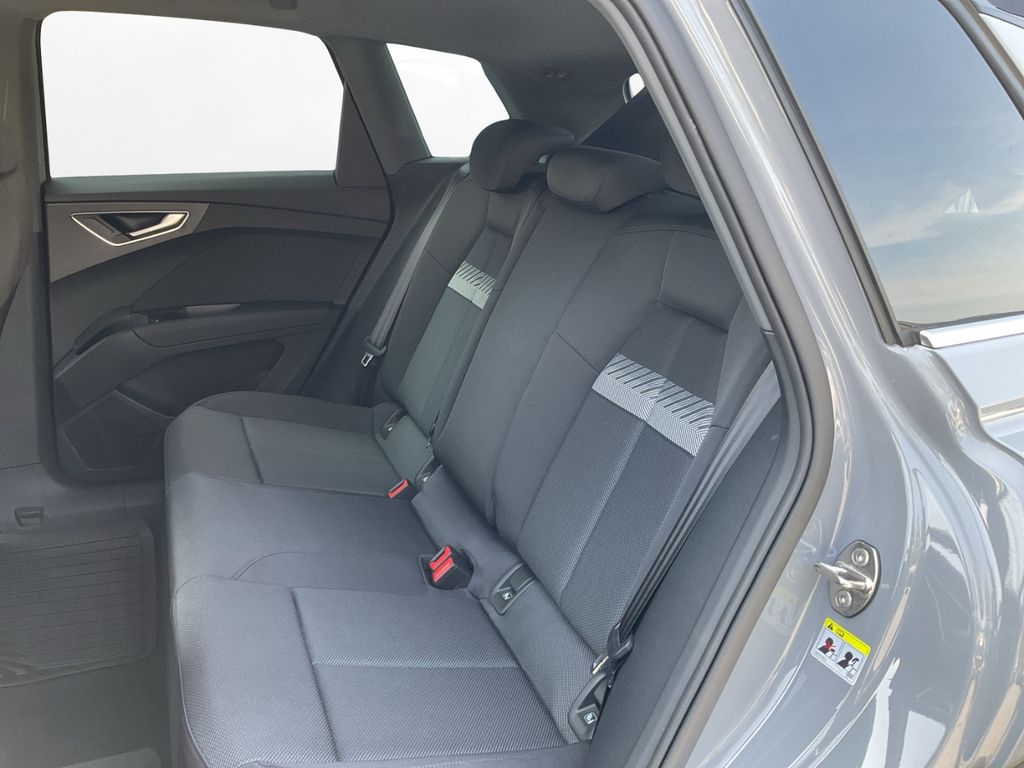 Audi Q4 e-tron 2024