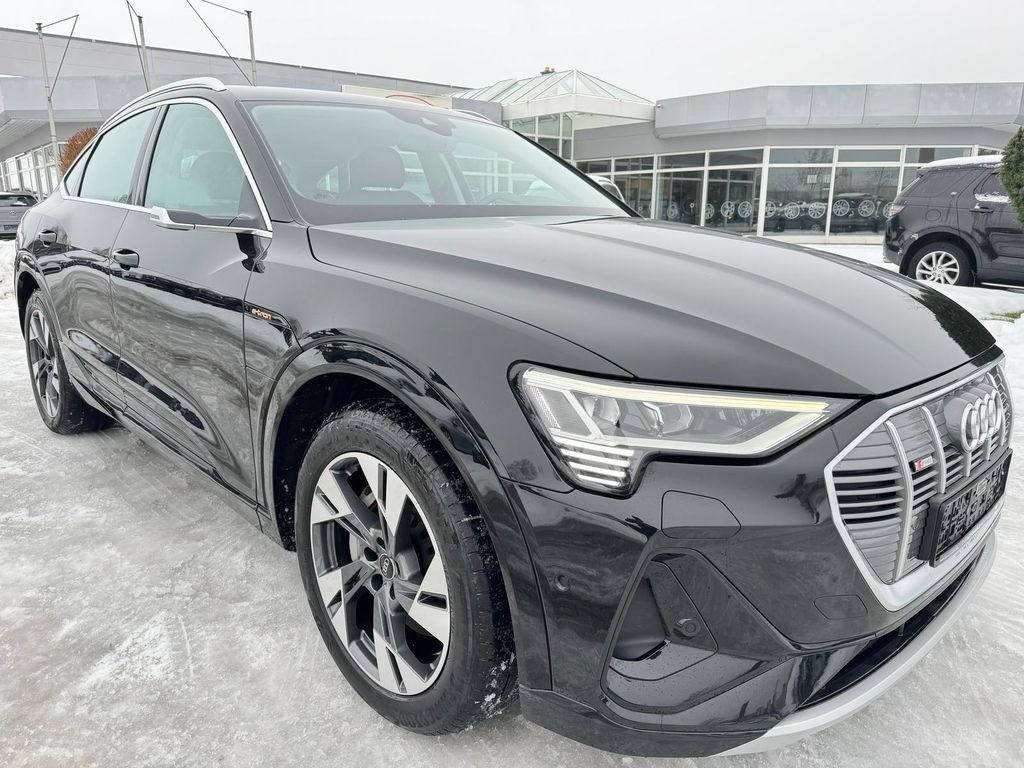 Audi e-tron 2022
