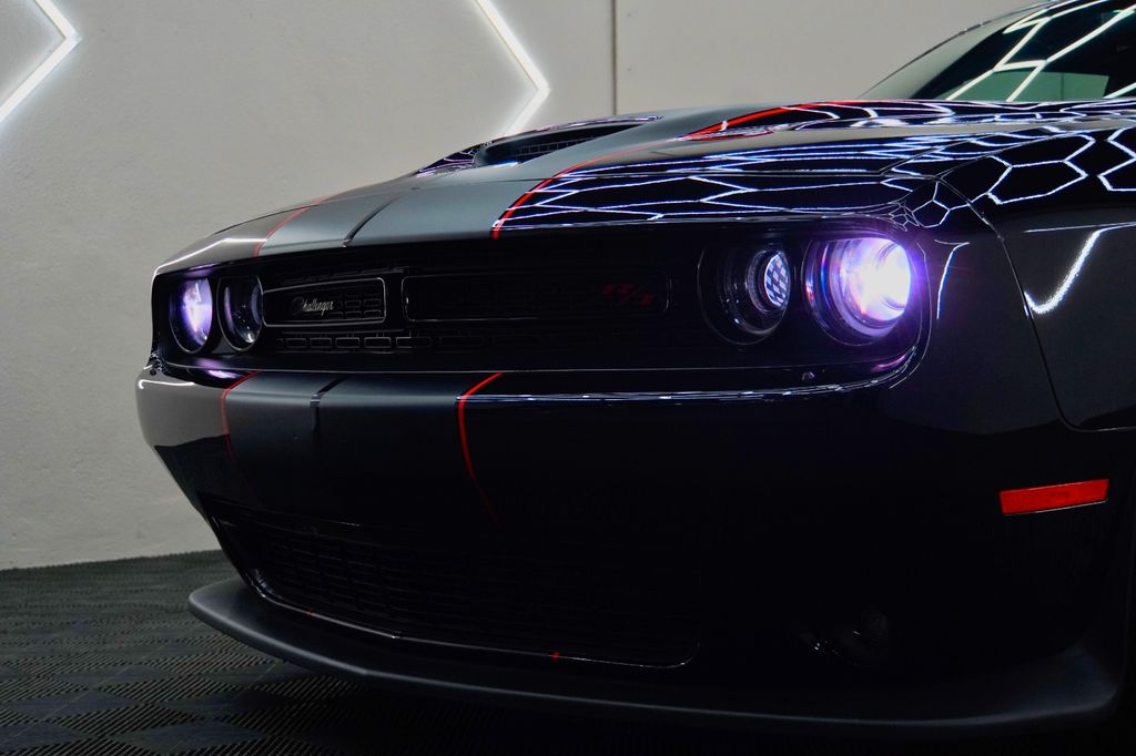 Dodge Challenger 2019
