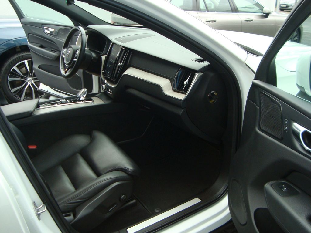 Volvo XC60 2020