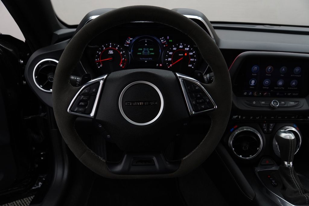 Chevrolet Camaro 2024