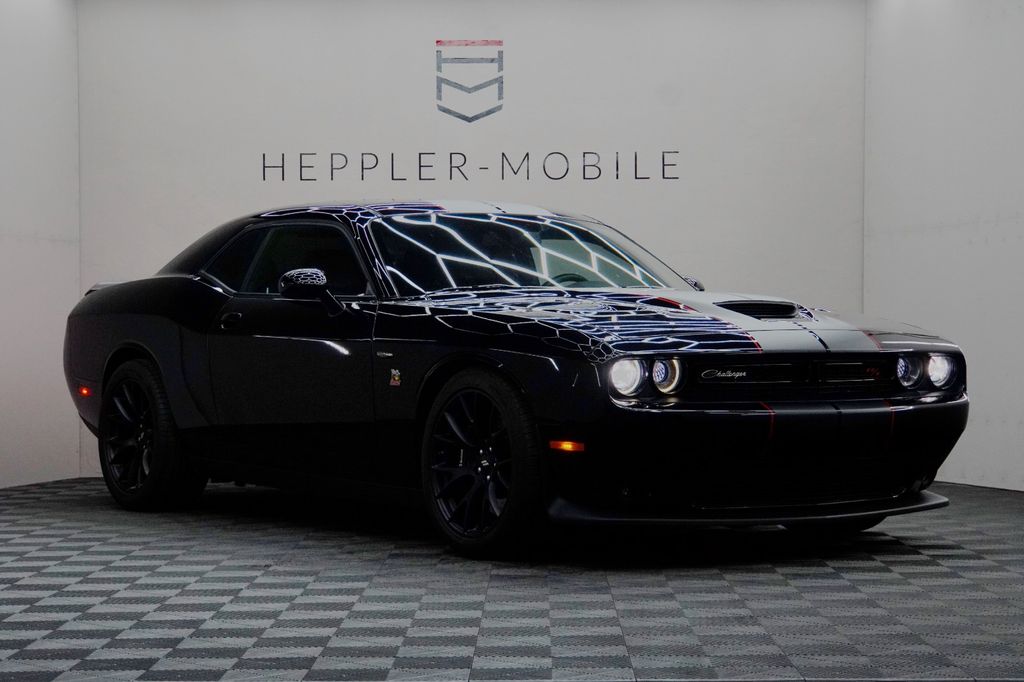 Dodge Challenger 2019