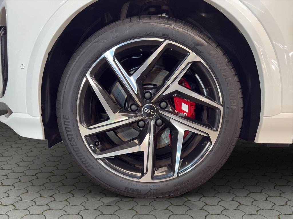 Audi SQ6 e-tron 2025