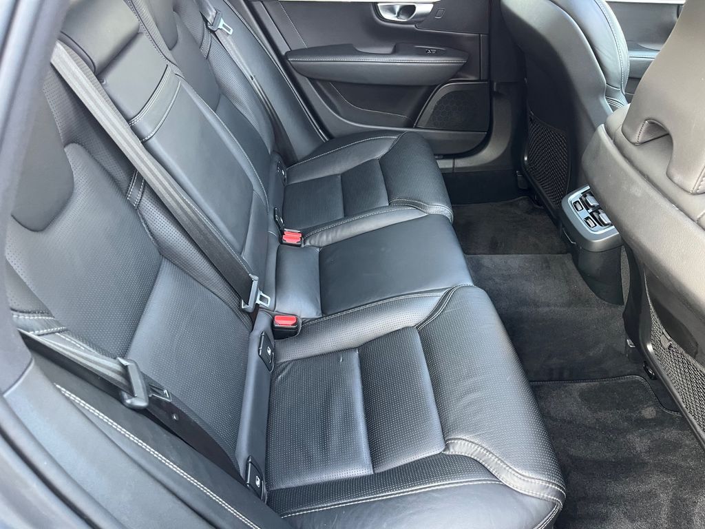 Volvo V90 2019