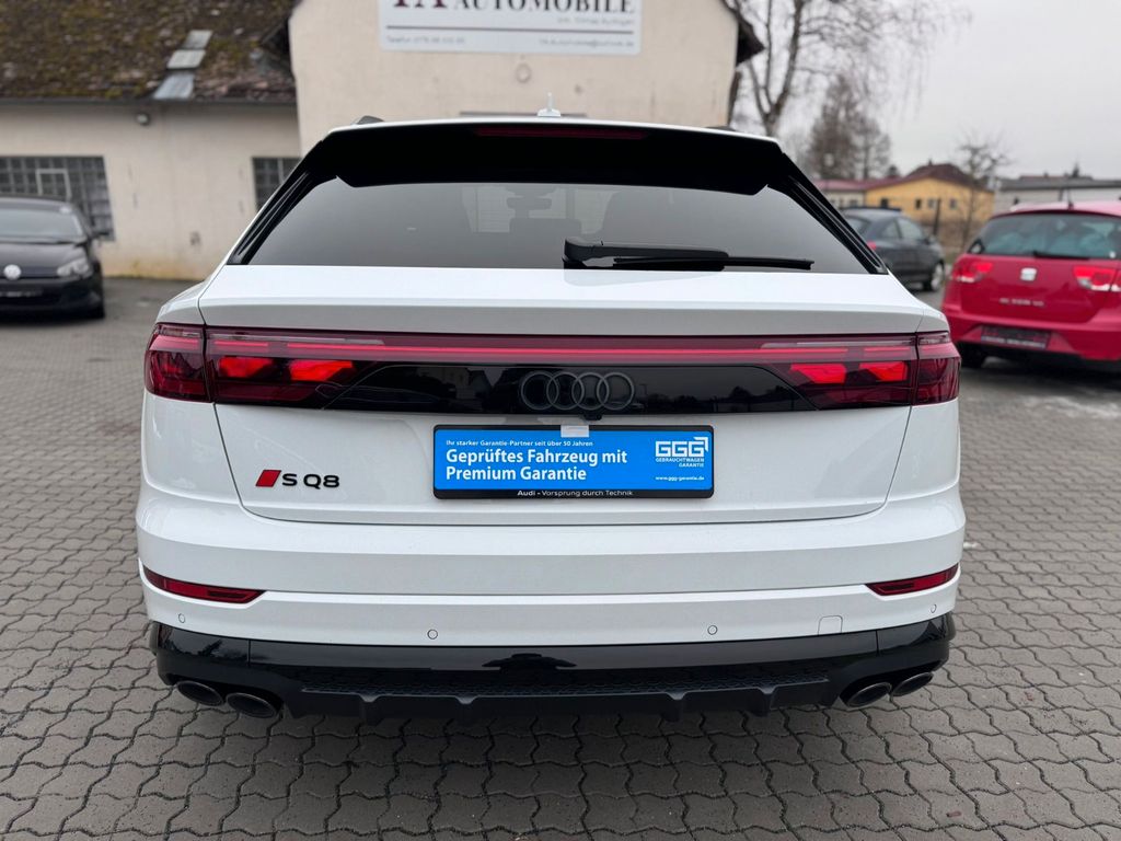 Audi SQ8 2024