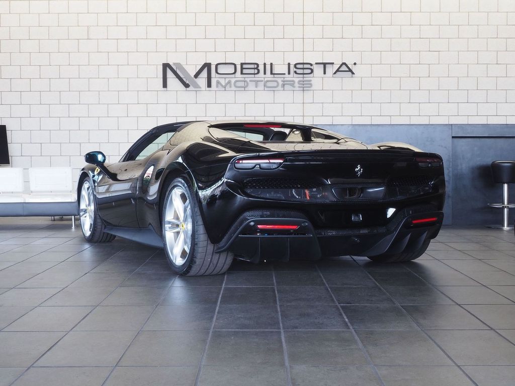 Ferrari 296 GTS 2025