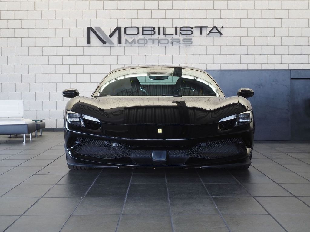 Ferrari 296 GTS 2025