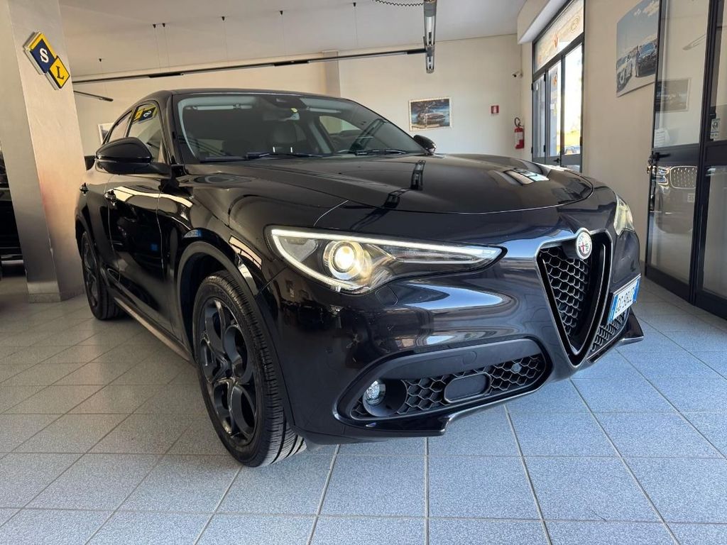 Alfa Romeo Stelvio 2021