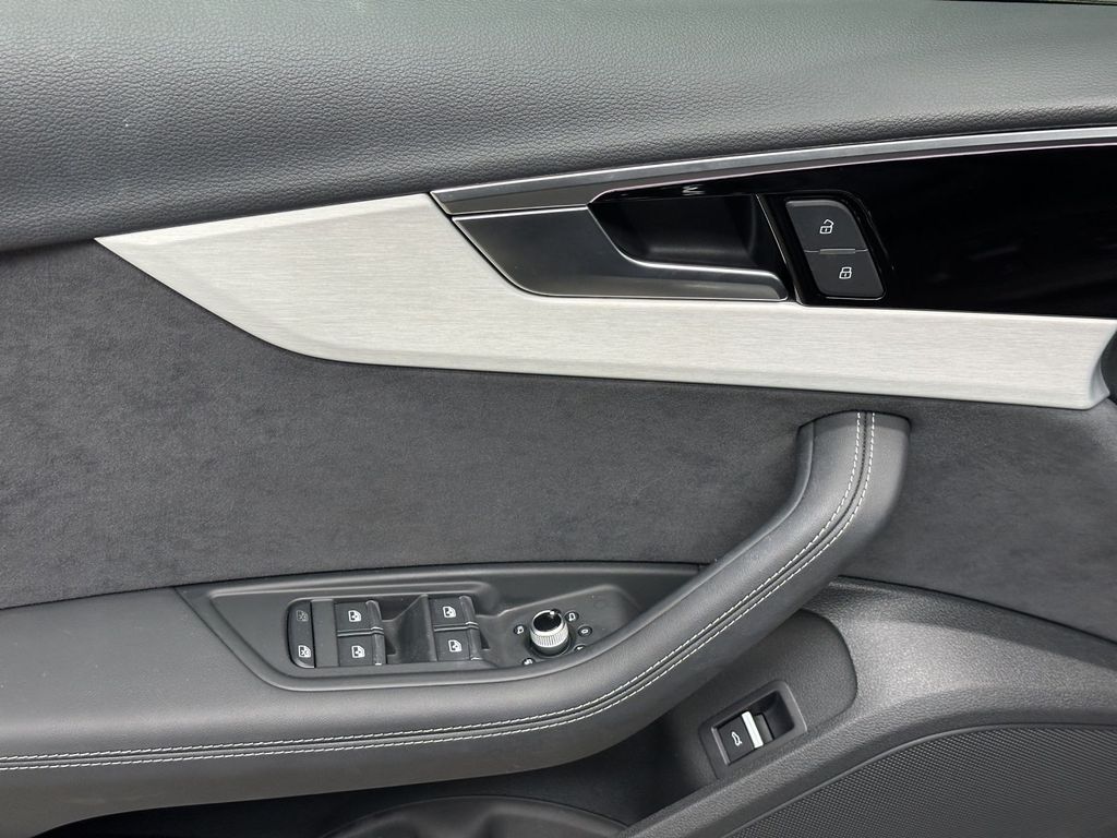 Audi A4 2025
