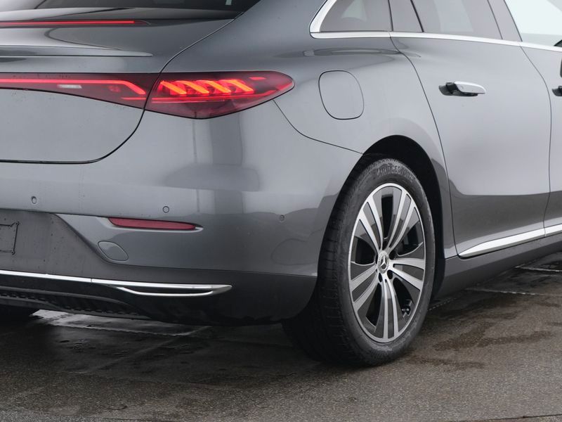 Mercedes-Benz EQE 2024