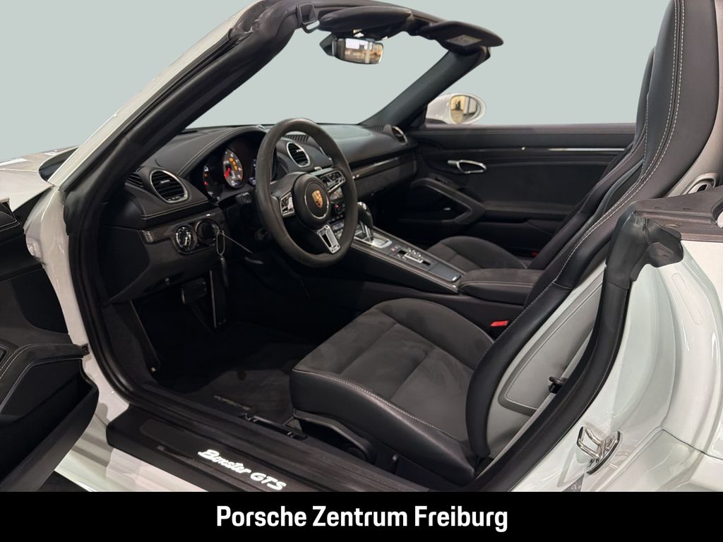 Porsche Boxster 2024