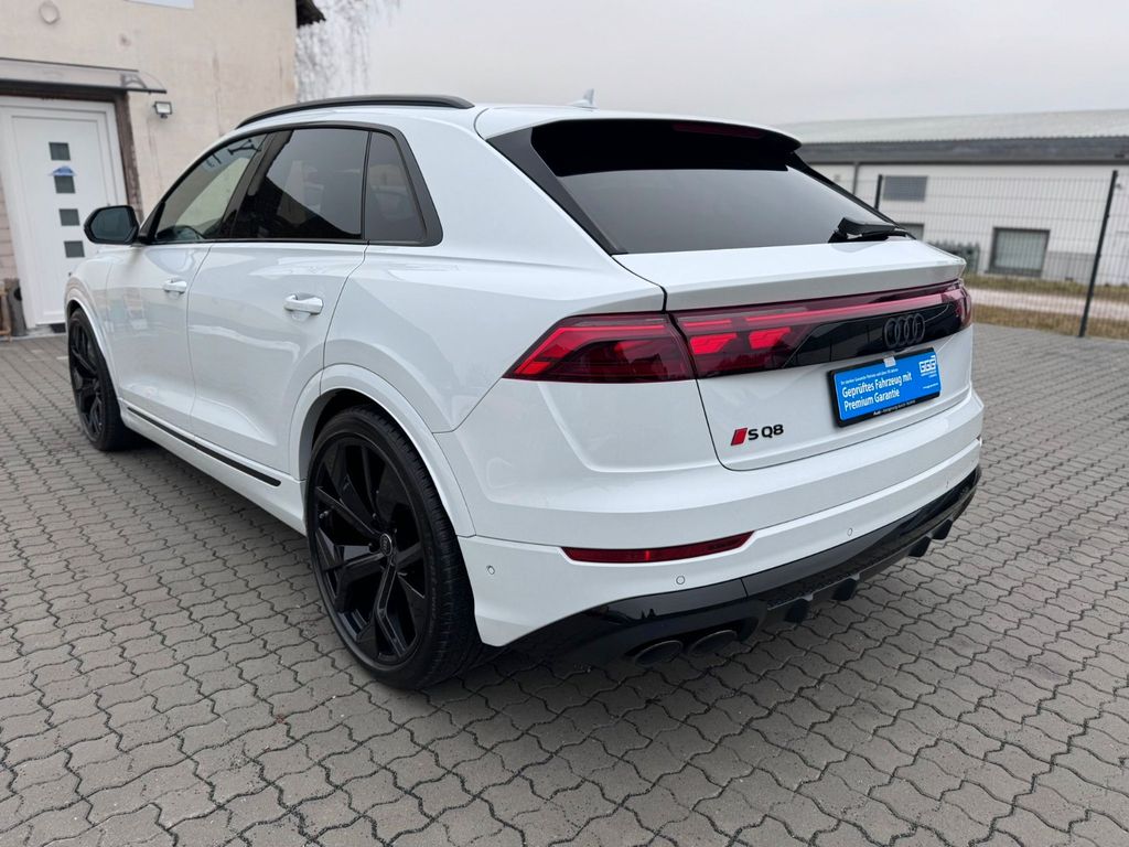 Audi SQ8 2024