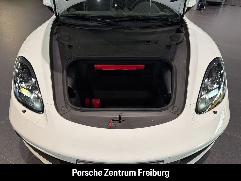 Porsche Boxster 2024