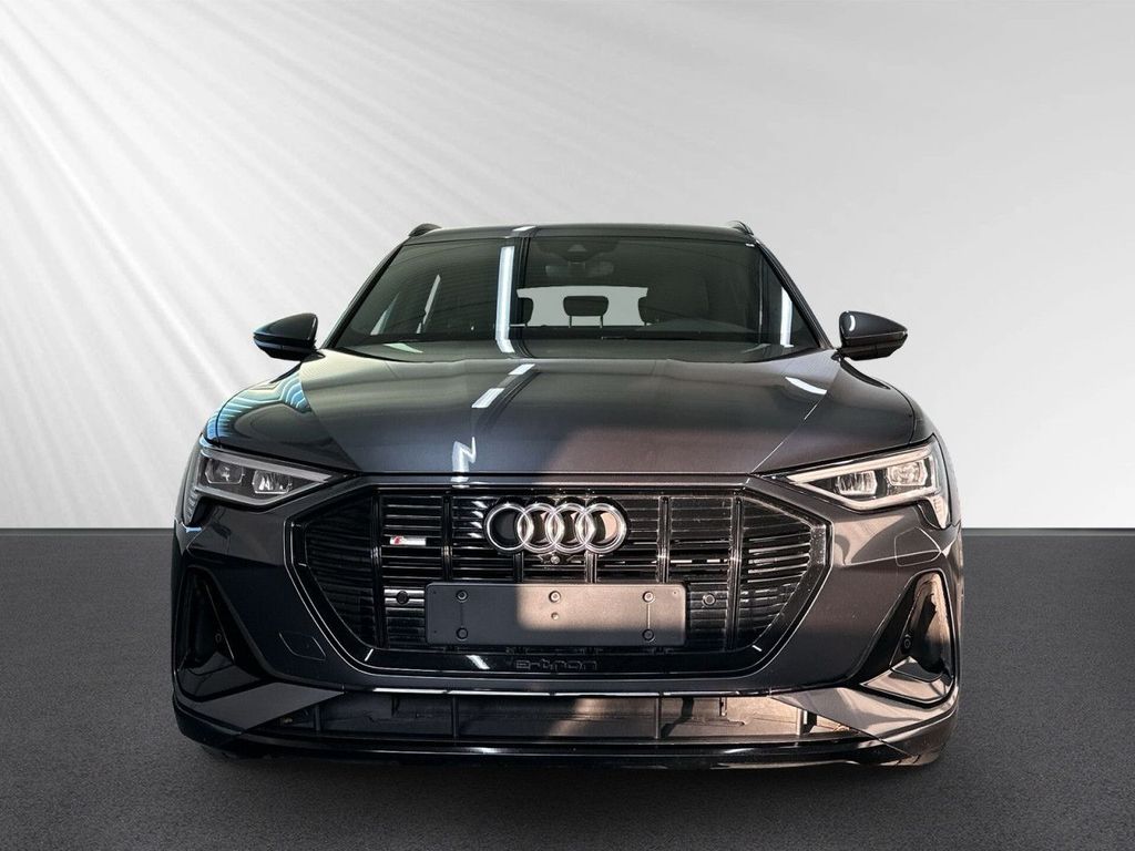 Audi e-tron 2021