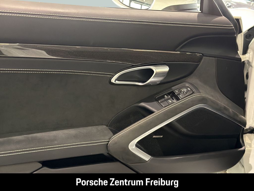 Porsche Boxster 2024