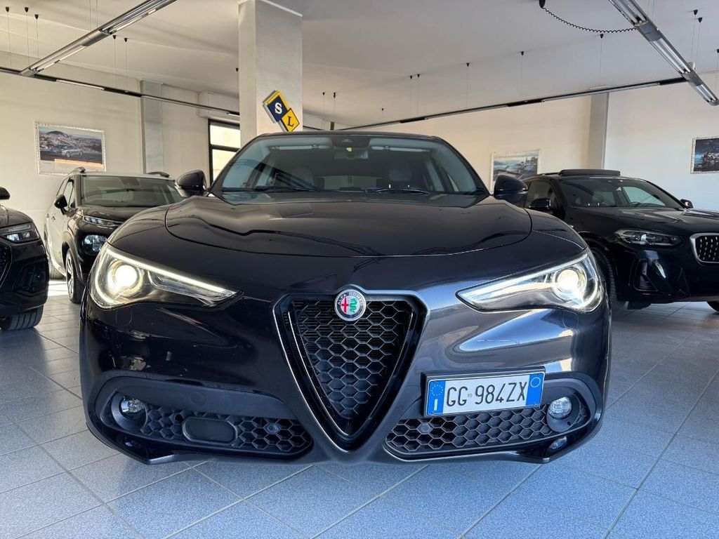 Alfa Romeo Stelvio 2021