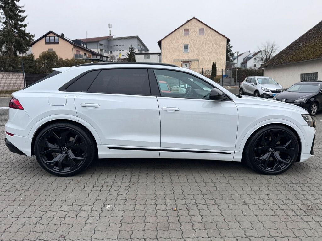Audi SQ8 2024
