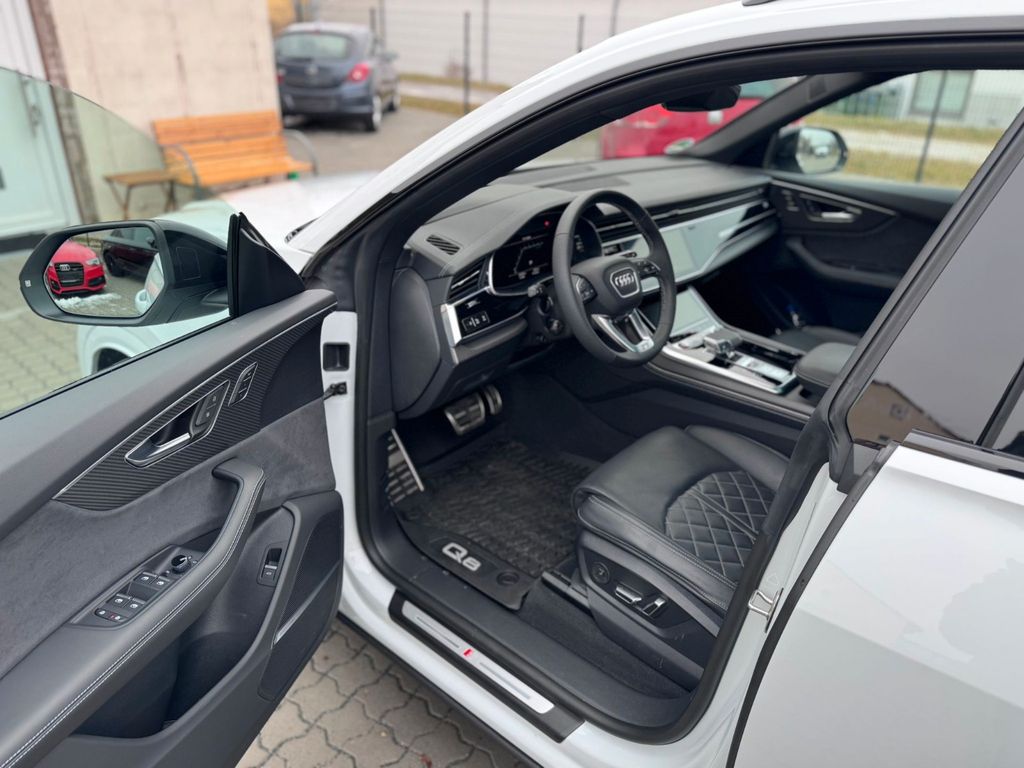 Audi SQ8 2024