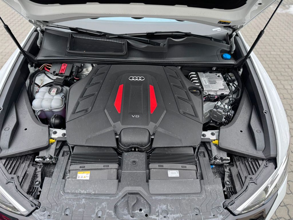 Audi SQ8 2024