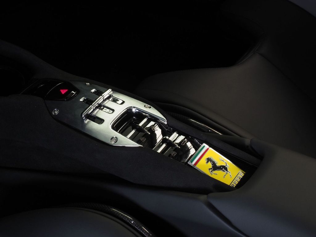 Ferrari 296 GTS 2025