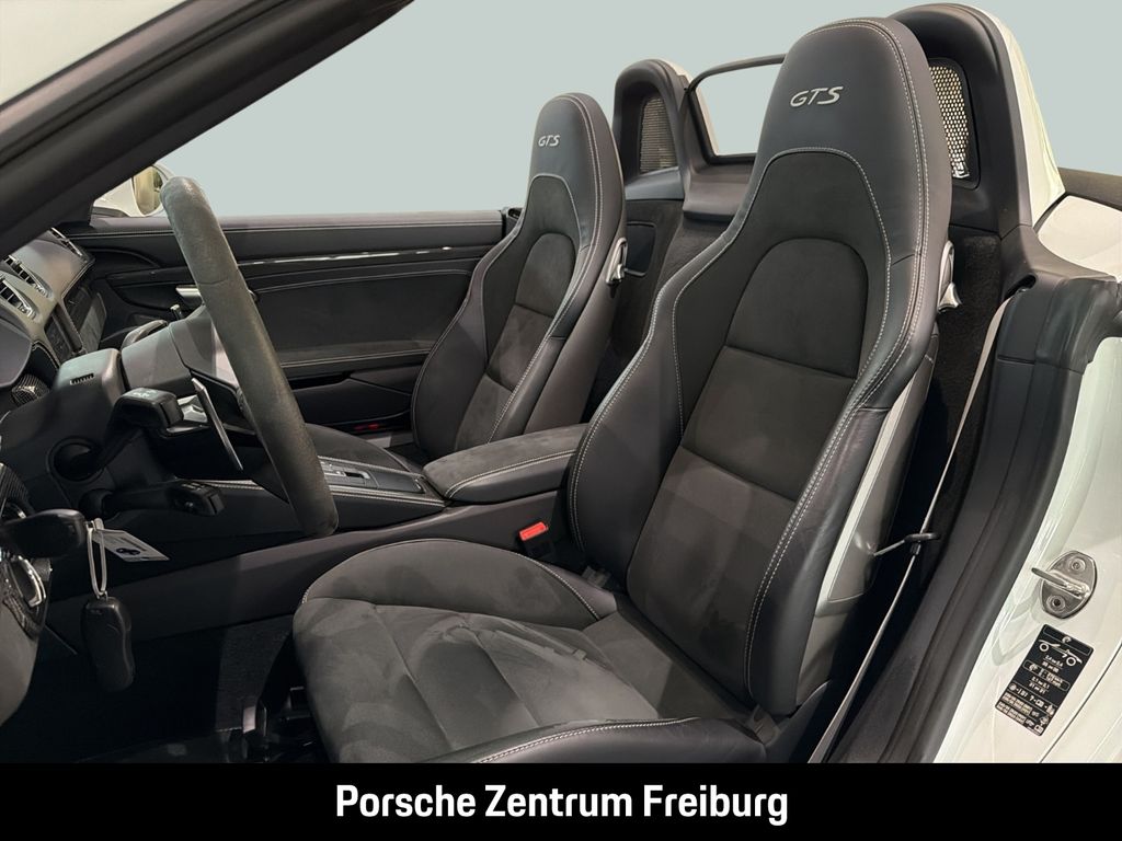 Porsche Boxster 2024