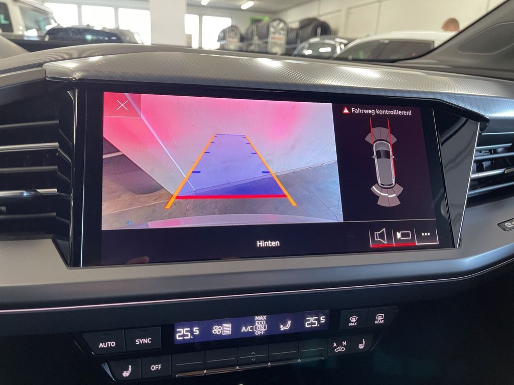 Audi Q4 e-tron 2025